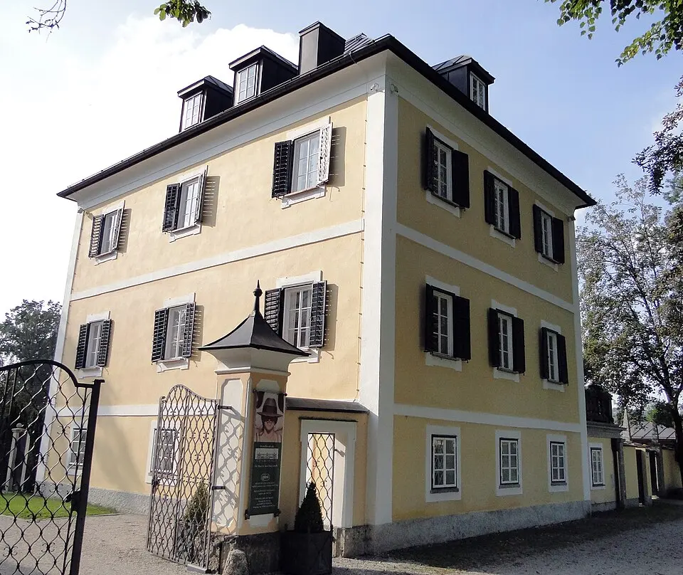 Slika: Erge123 (talk) · CC BY-SA 3.0 AT Kayserburg