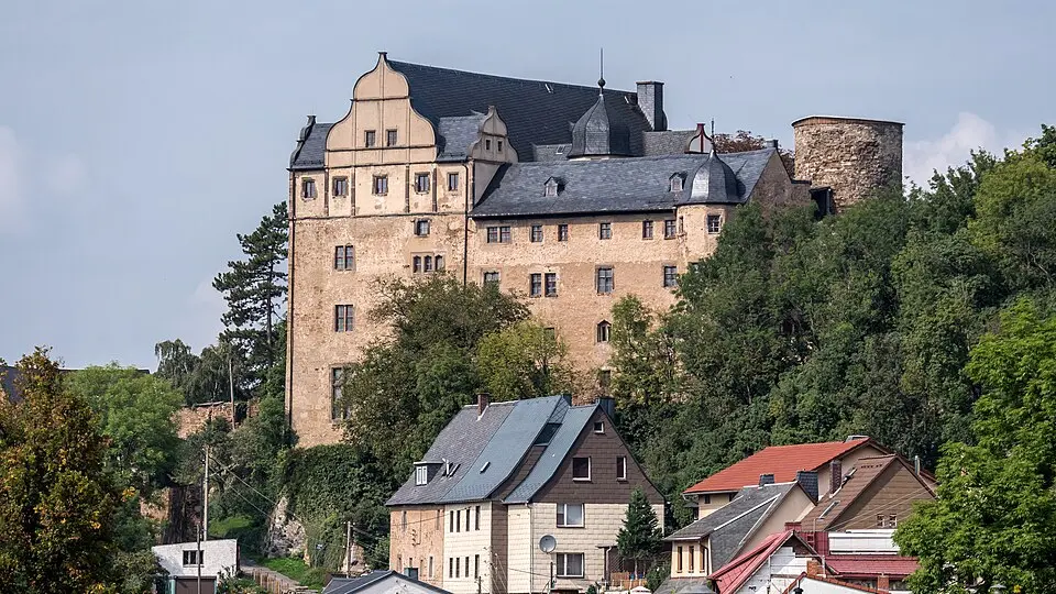 Kép: NoRud · CC BY-SA 4.0 Burg Könitz