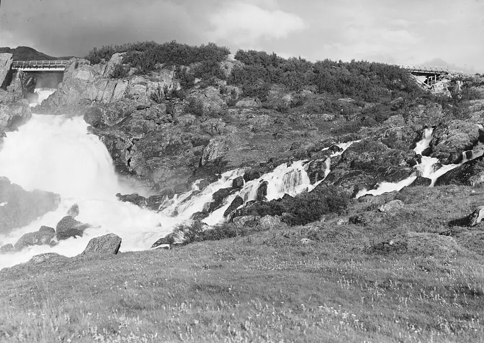 Adamsfjordfossen