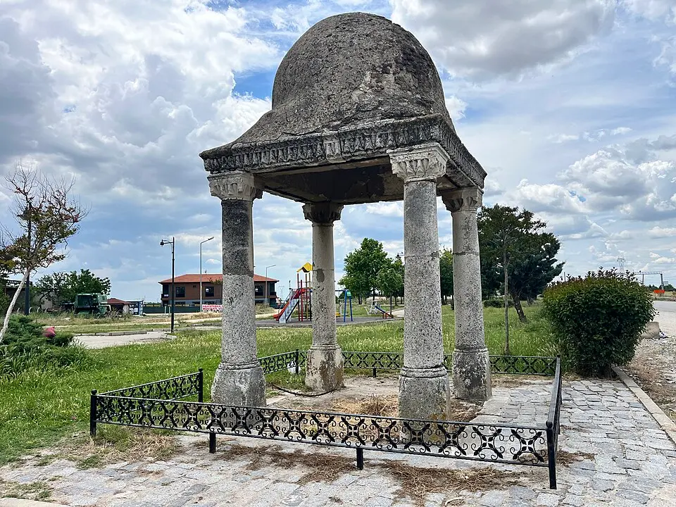 Karahıdır Anıtı