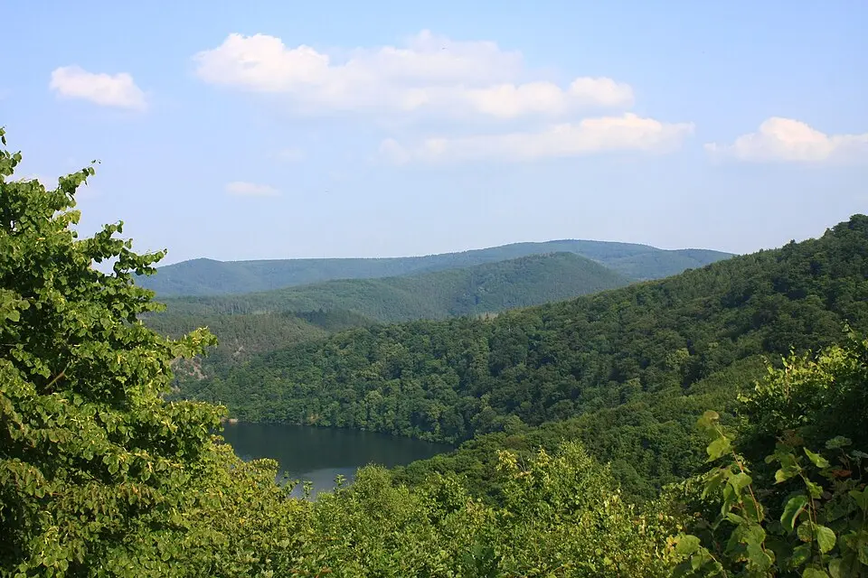 Bild: Antiope05411 · CC BY-SA 3.0 Nationalpark Kellerwald-Edersee