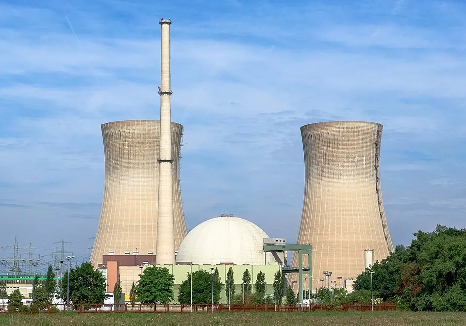 Immagine: Avda · CC BY-SA 3.0 Centrale nucleare di Grafenrheinfeld