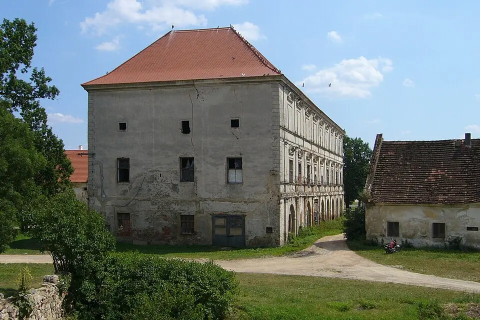 Kestřany