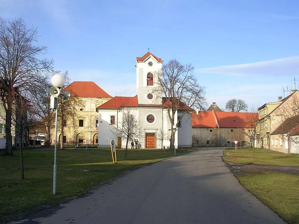 Kestřany