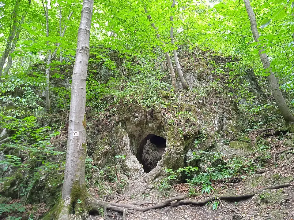 Király-kúti cavity