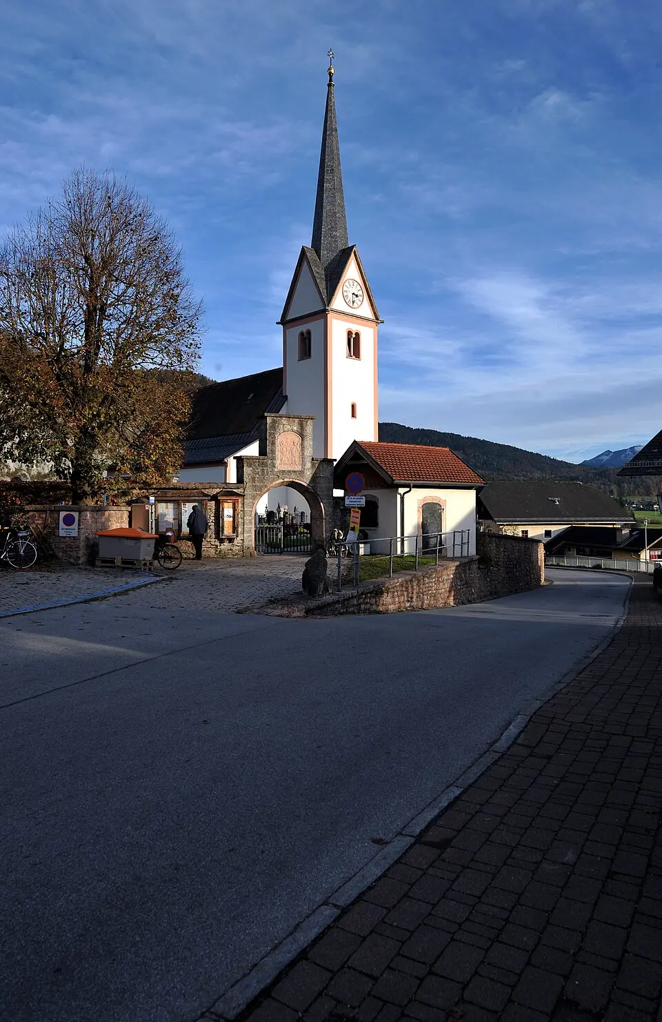 Pfarrkirche zu den hll. Stephanus und Laurentius (Adnet)
