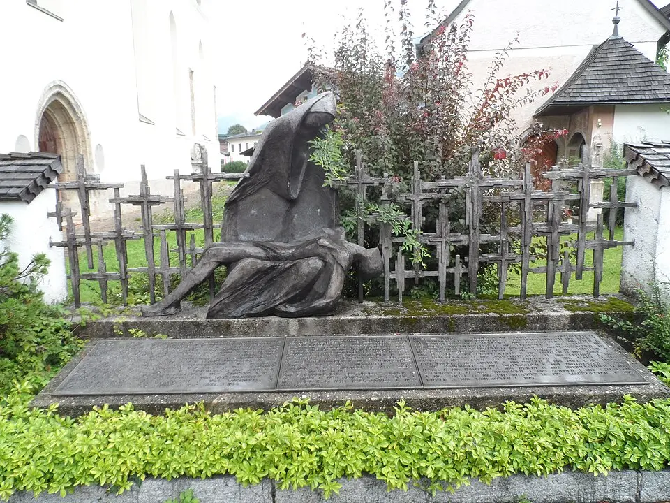 Obrázok: Leitzsche · CC0 Kriegerdenkmal