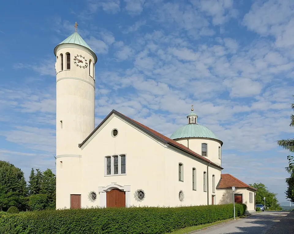Image: Robert Heilinger · CC BY-SA 3.0 Filialkirche Neubau