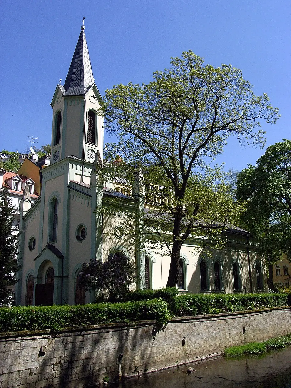 Kostel svatých Petra a Pavla