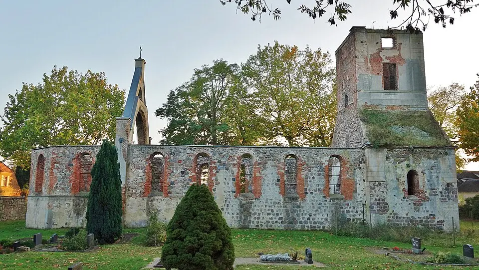 Kirchenruine Flieth