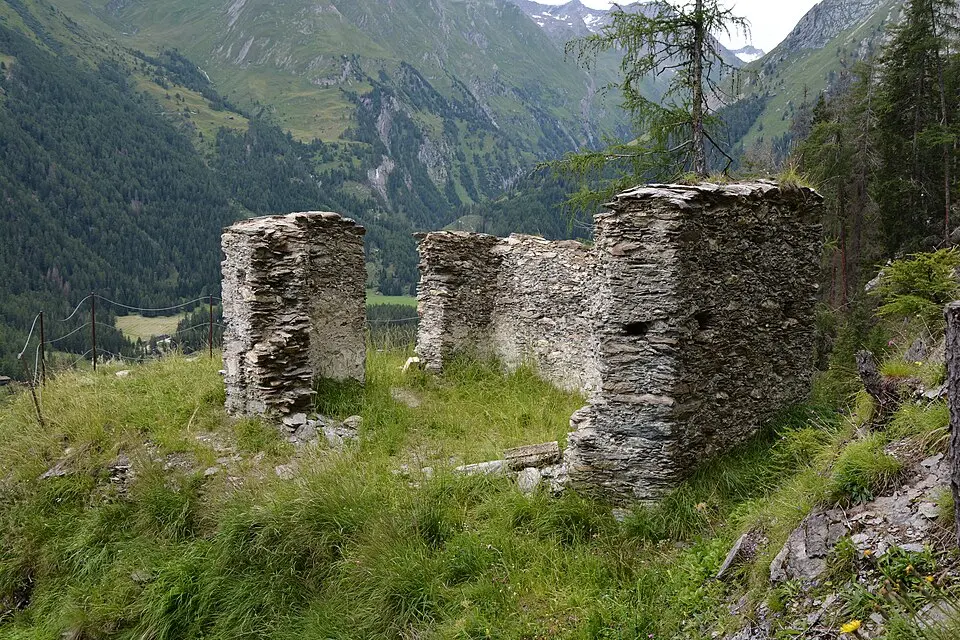 Kirchenruine St. Peter