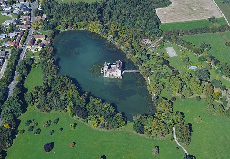 Schlosspark Anif