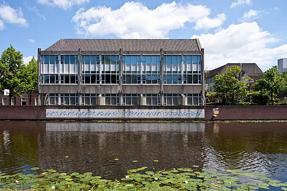 Royal Netherlands Institute of Southeast Asian and Caribbean Studies