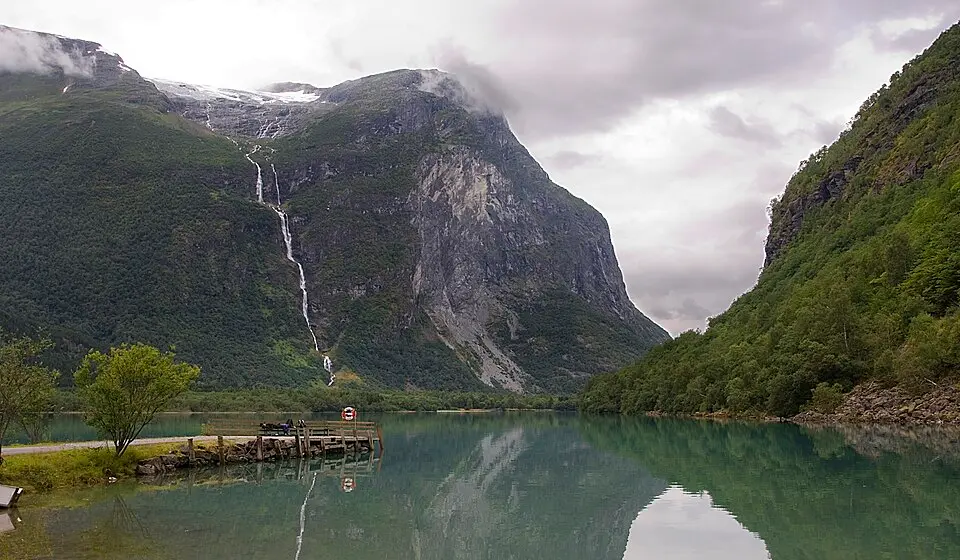 Ramnefjellsfossen