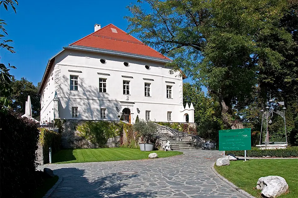 Obrázok: Zacke82 · CC BY-SA 3.0 Schloss Maria-Loretto