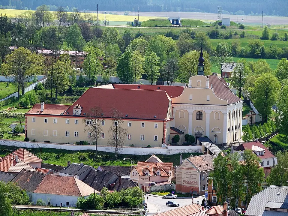 klášter Bosých karmelitek