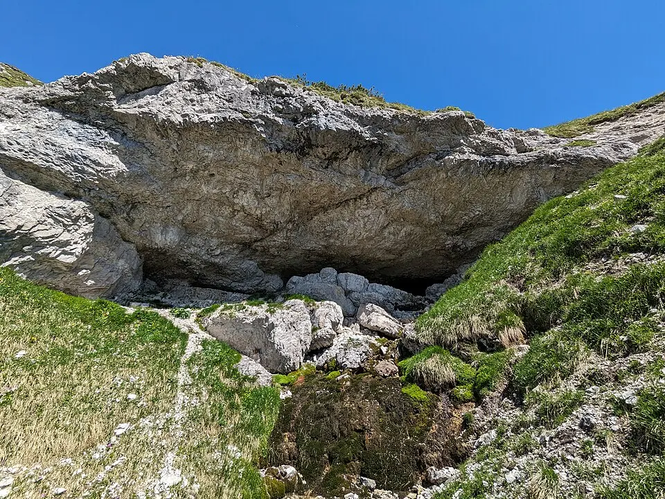 Bild: Tigerente · CC BY-SA 4.0 Kleinmölbing-Ostflankenhöhle