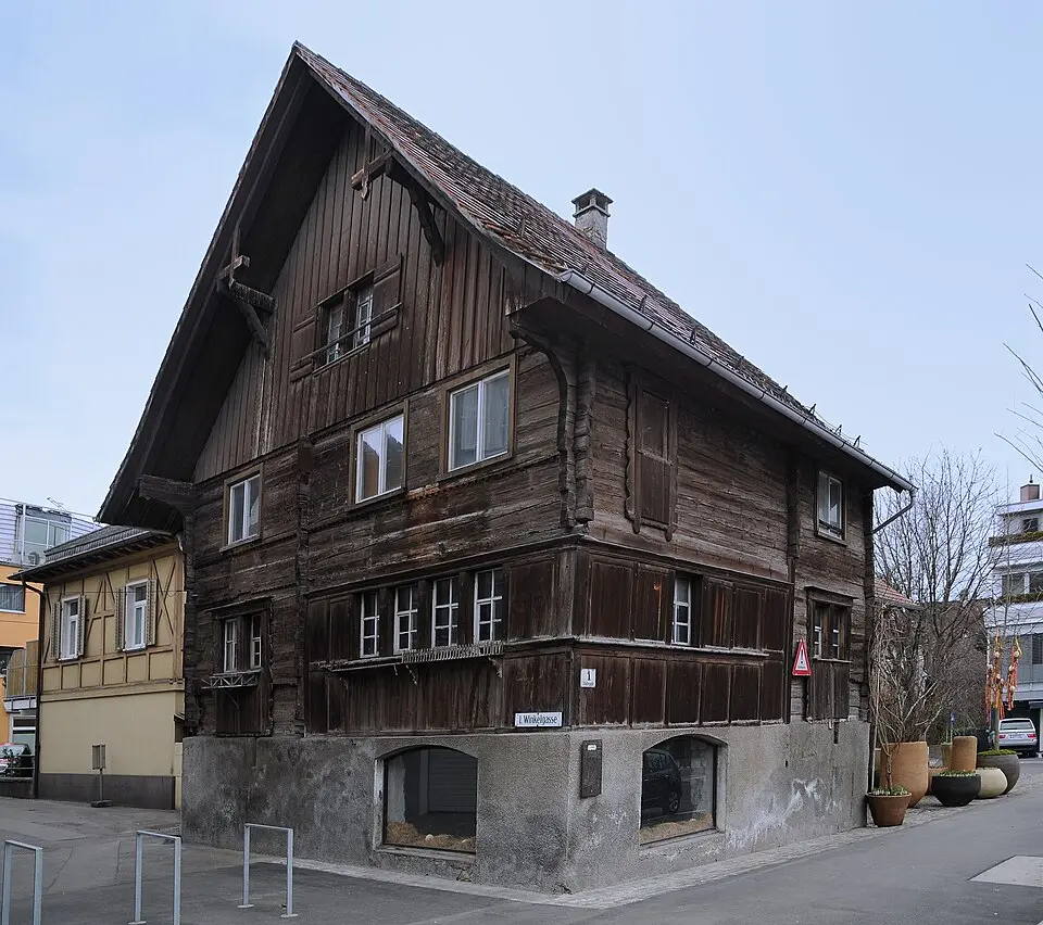 Klostergasse 1