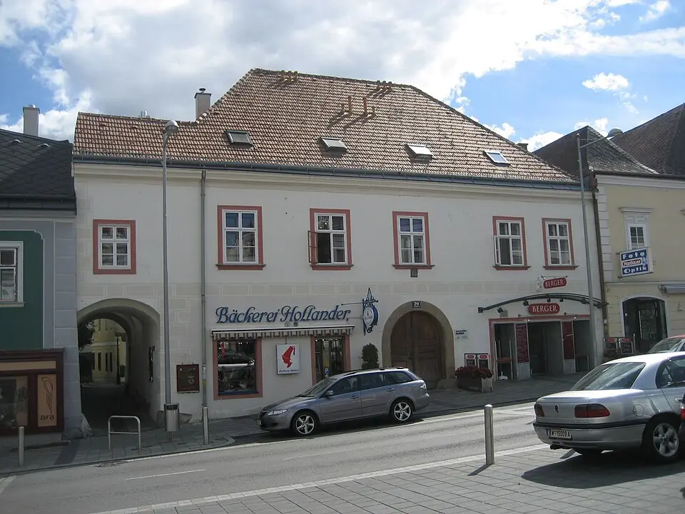 Obrázek: Priwo · Public domain Bürgerhaus, ehem. Pfeilhof