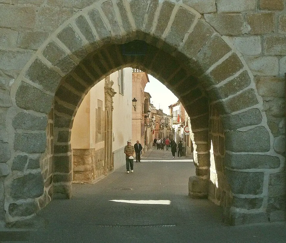 Obrázok: Ziegler175 · CC BY-SA 3.0 arco de San Miguel