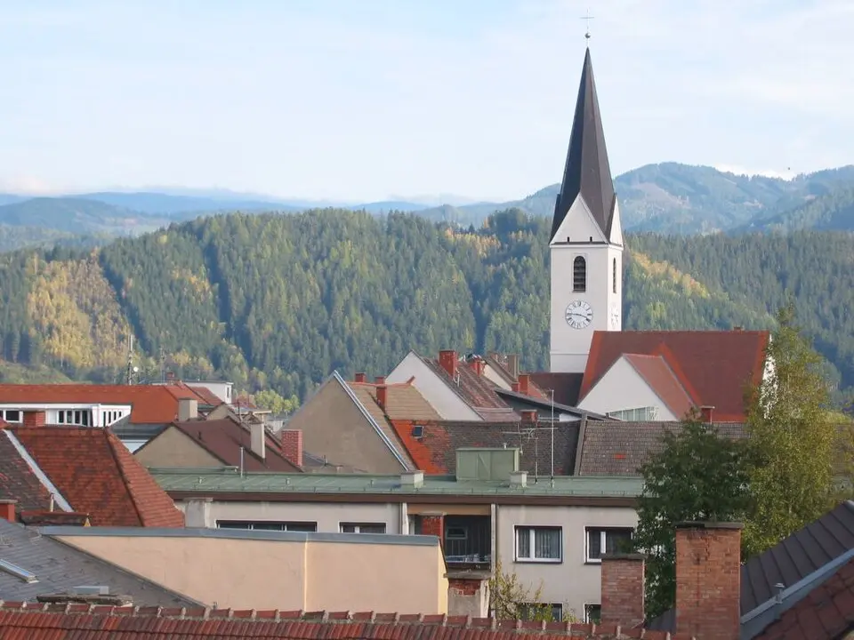 Kath. Pfarrkirche Christus als König und Kirchhofmauer