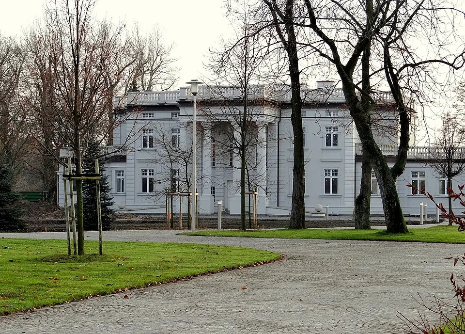 Pałac w Kołudzie Małej