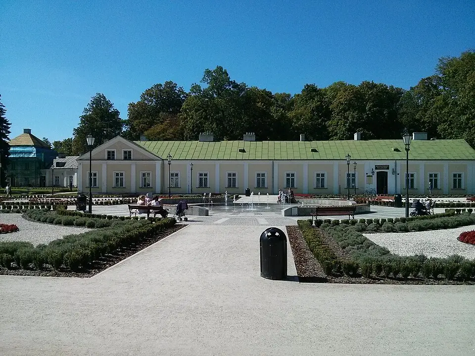 Końskie Palace