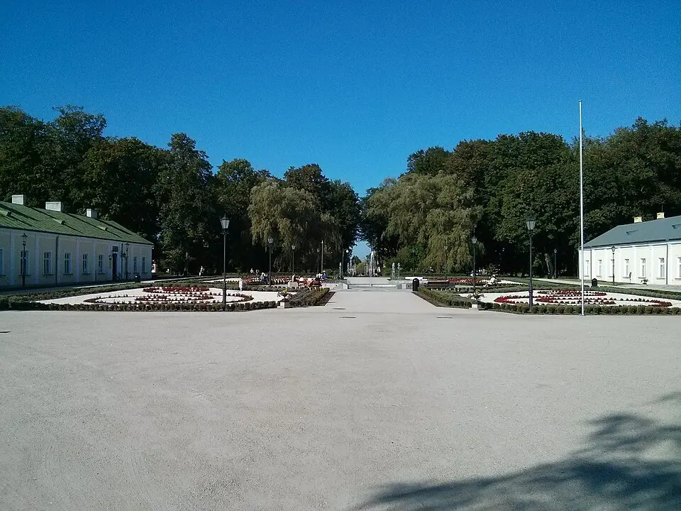 Palace and park ensemble in Końskie