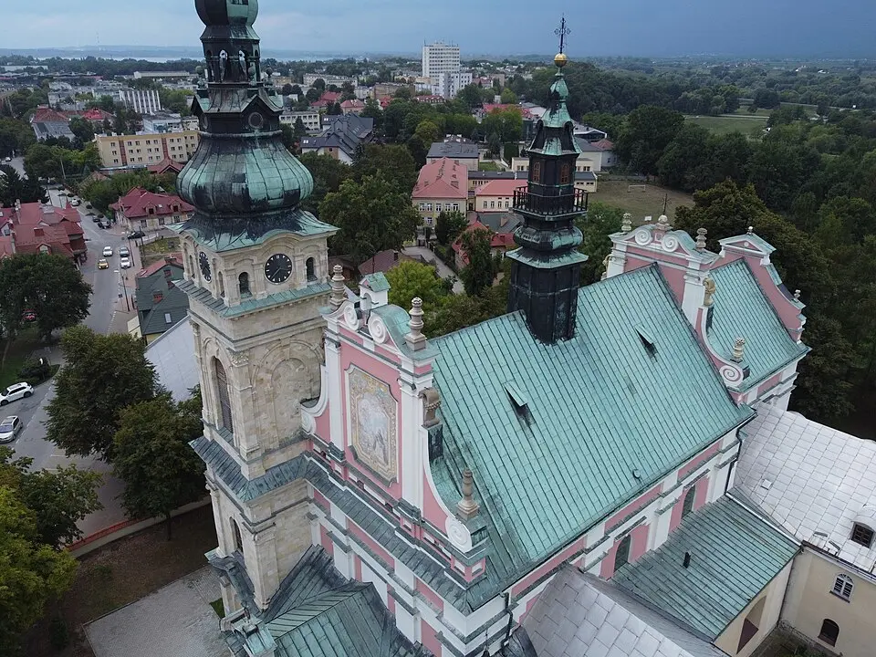 Sanktuarium Matki Bożej Dzikowskiej w Tarnobrzegu