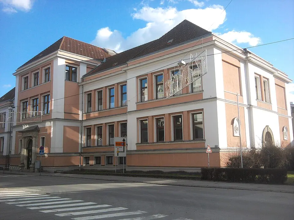 Slika: Daniel Kraft · CC BY-SA 3.0 Volksschule