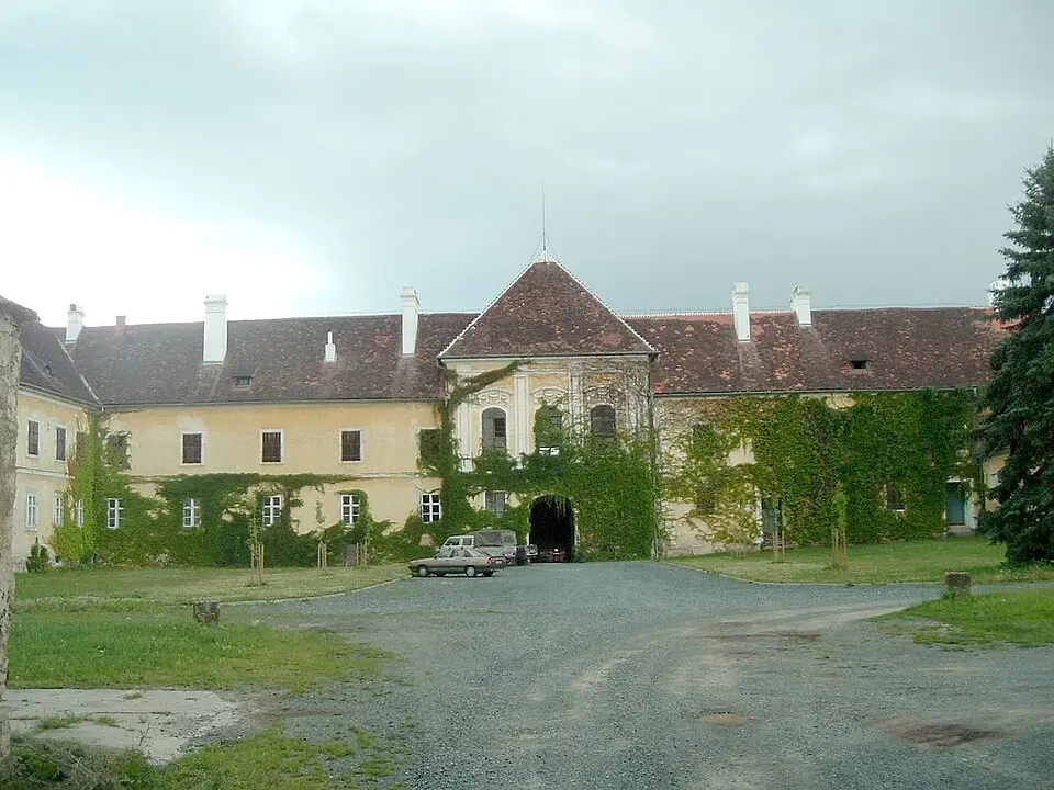 Obrázek: Darinko · Public domain Schloss Kohfidisch