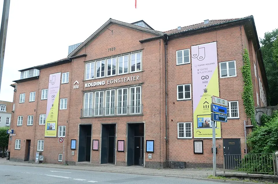 Obrázok: Hjart · CC BY-SA 4.0 Kolding Egnsteater