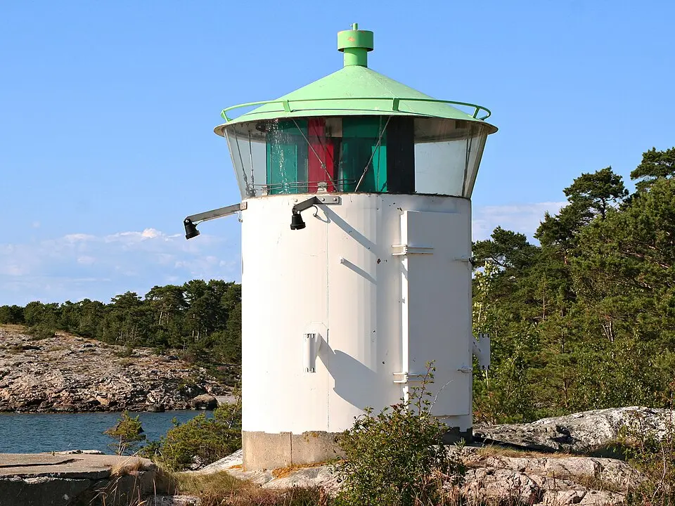 Kolguskärs fyr