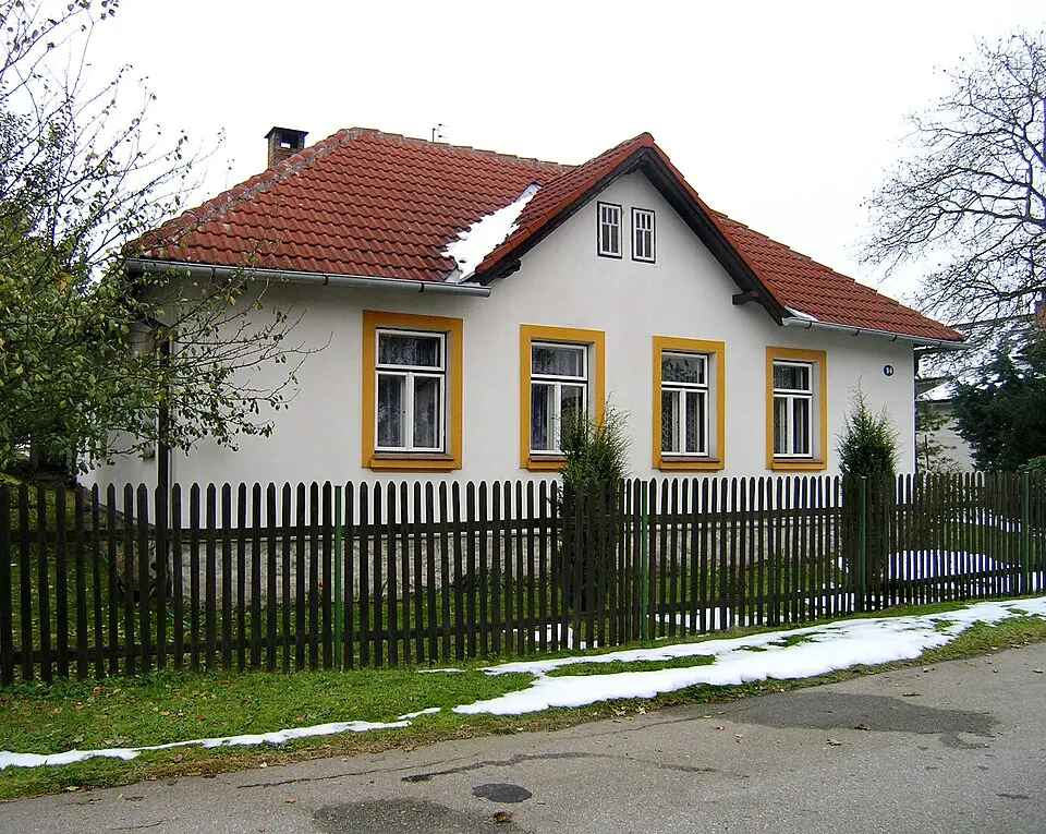 Image: Czech Wikipedia user Packa · CC BY-SA 3.0 Komorovice
