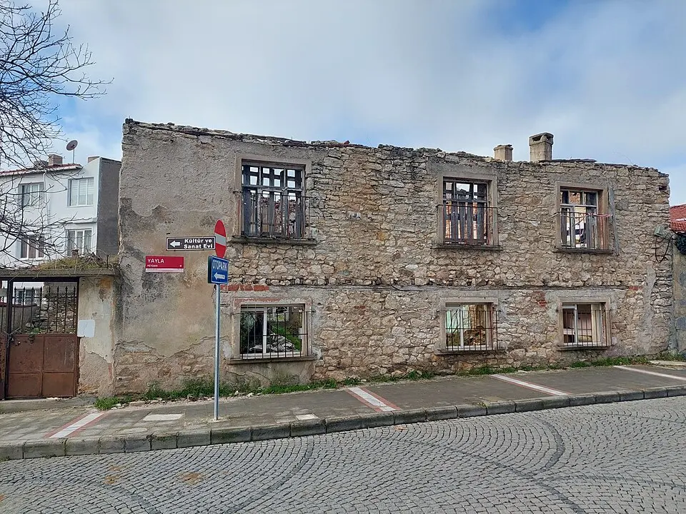 Konut - Camikebir, Yayla Caddesi, 1