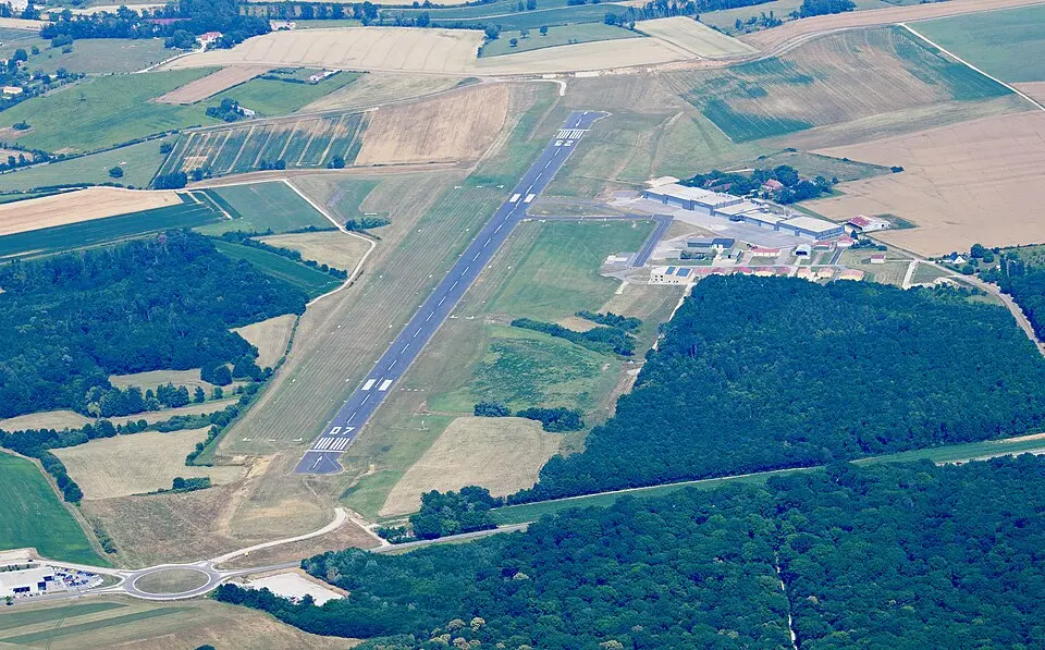 aérodrome de Gray - Saint-Adrien