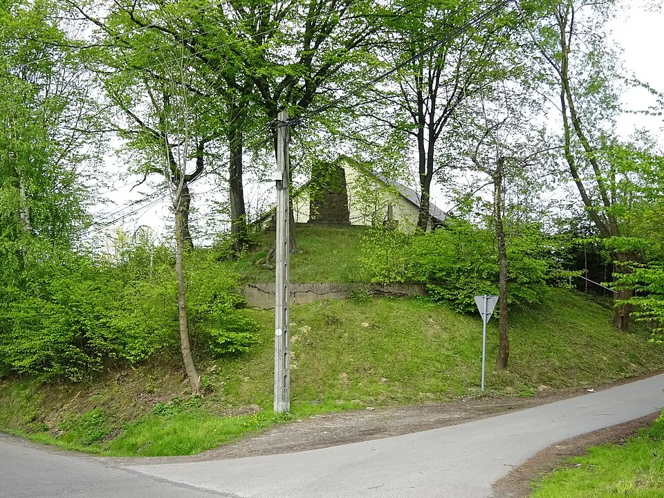 Kopiec i pomnik Ku Chwale Poległych 1939 w Zręczycach