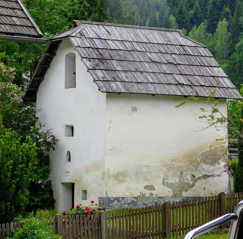 Bauernhof (Anlage), Platzerkeusche