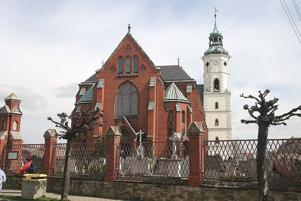 Klášter s kostelem svatého Bartoloměje a farou