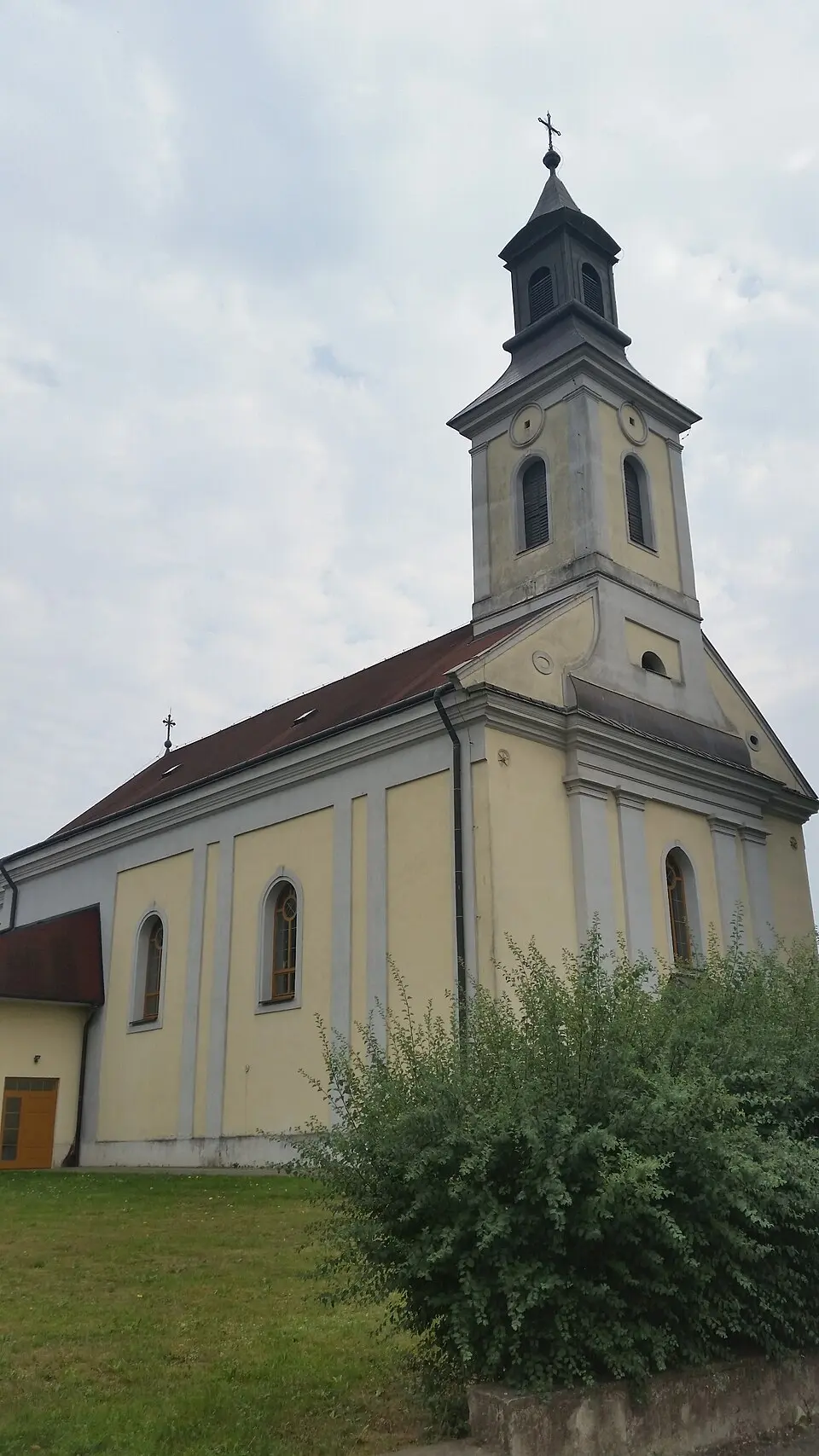 Poľov