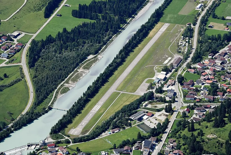Reutte-Höfen airfield