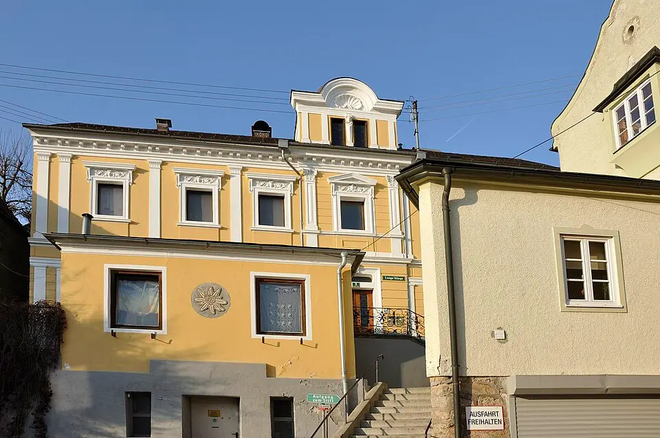 Bürgerhaus, Helmbergerhaus