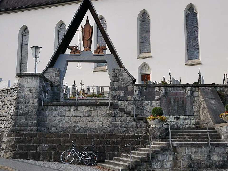Kriegerdenkmal, Gedächtnisportal