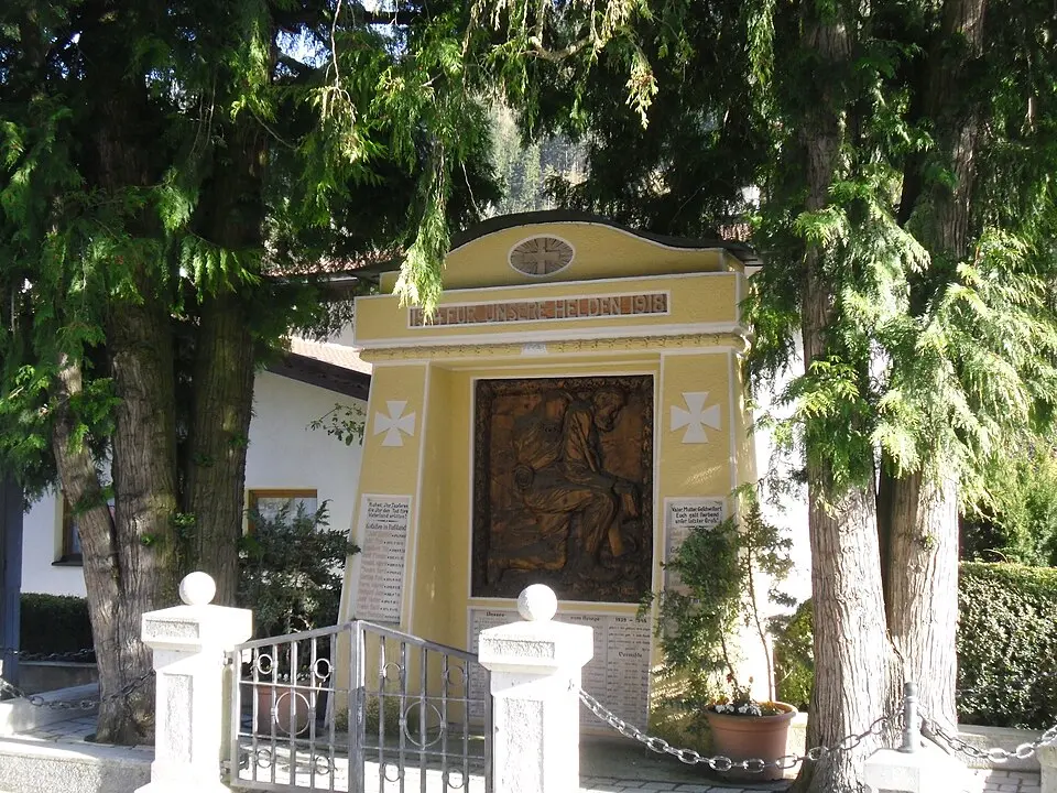 Obrázok: Alletto · CC BY-SA 3.0 AT Kriegerdenkmal