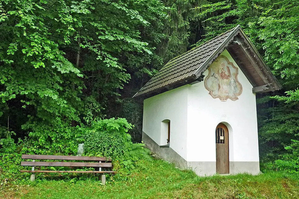 Flur-/Wegkapelle, hl. Apollonia
