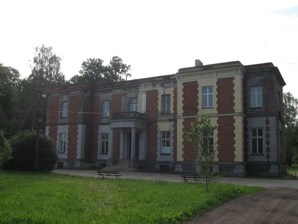 Pałac, Toruńska 11 w Krośniewicach