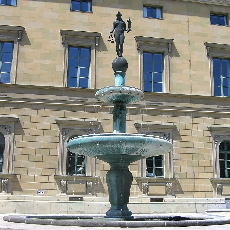 Kép: Rufus46 · CC BY-SA 3.0 Kronprinz-Rupprecht-Brunnen