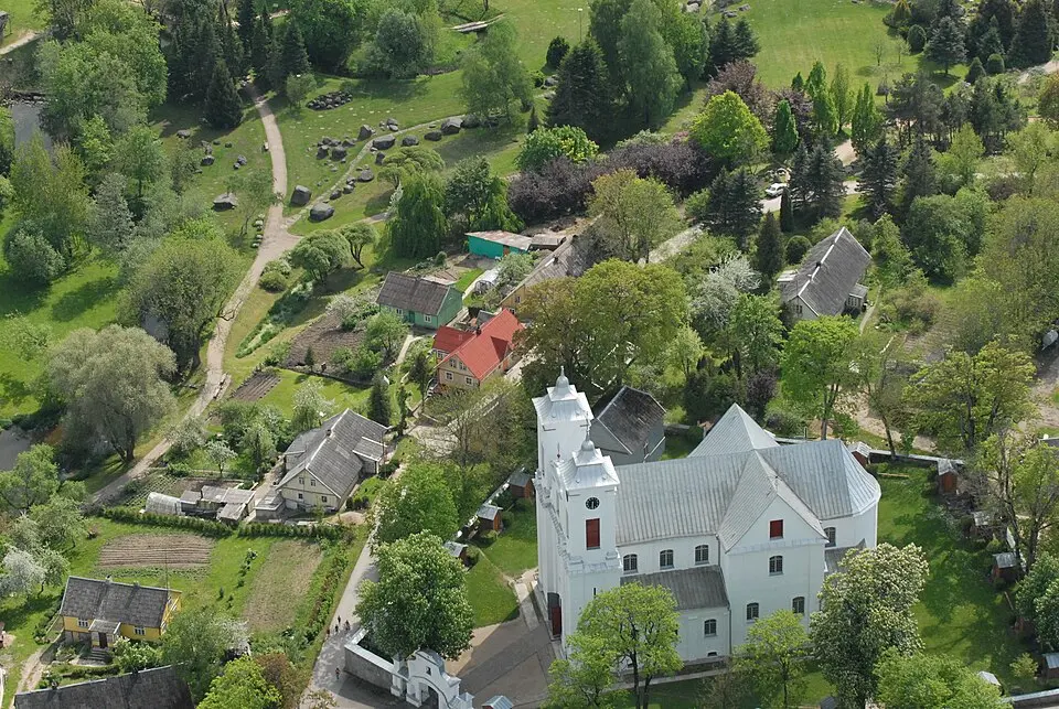 Mosėdžio Šv. arkangelo Mykolo bažnyčia