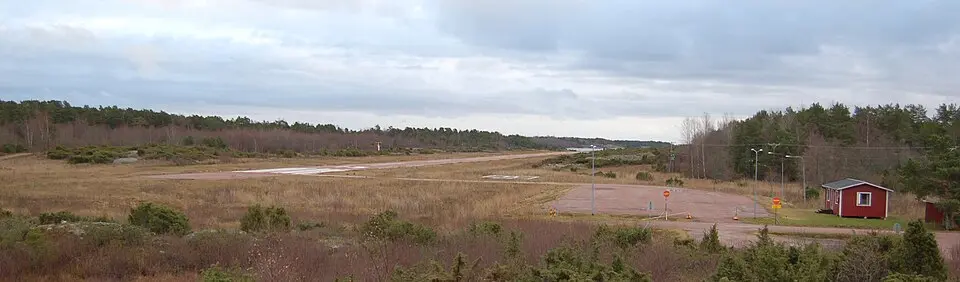Kumlingen lentokenttä