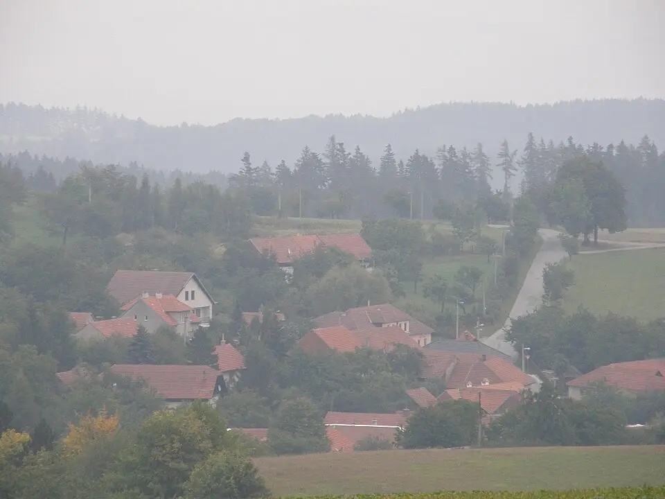 Obrázek: Lasy · CC BY-SA 3.0 Kunčina Ves